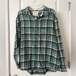 American Eagle Outfitters Green and Navy Checkered Shirt